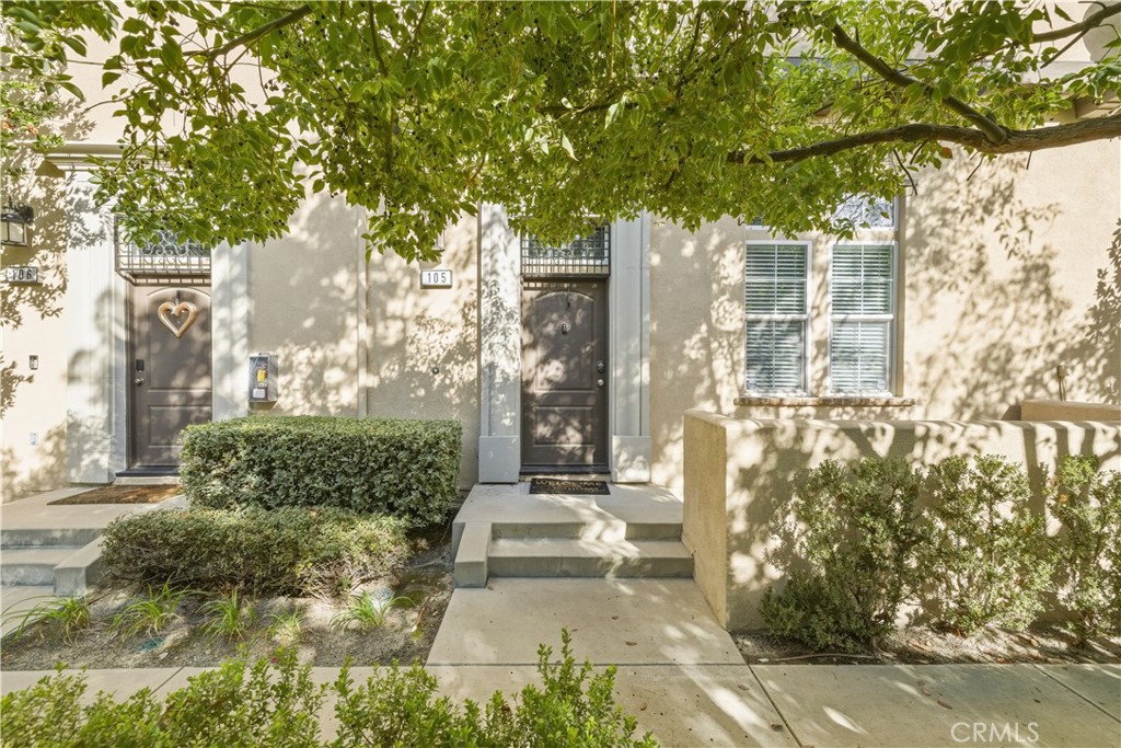 4460 Owens Street 105