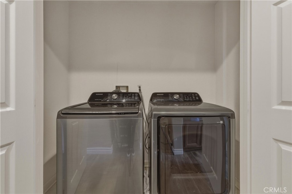 4460 Owens Street 105