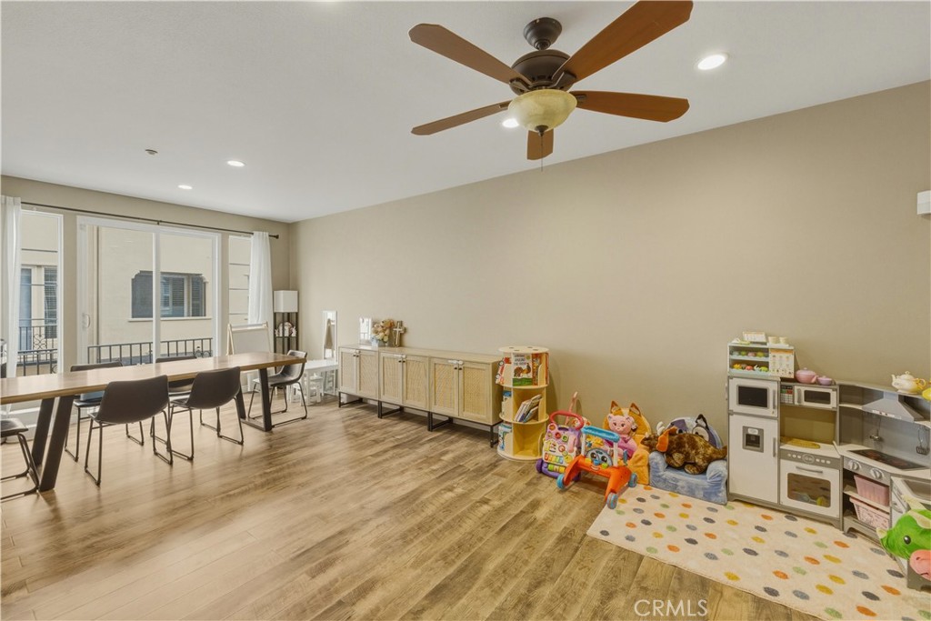 4460 Owens Street 105