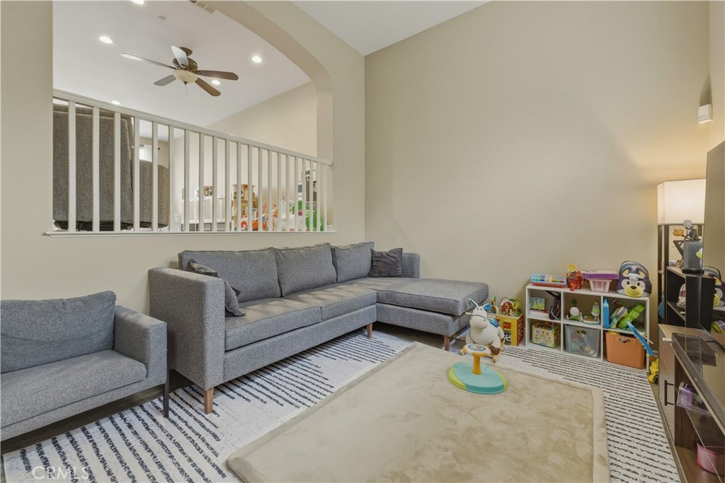 4460 Owens Street 105