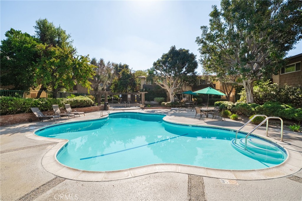 3050 S Bristol Street 44