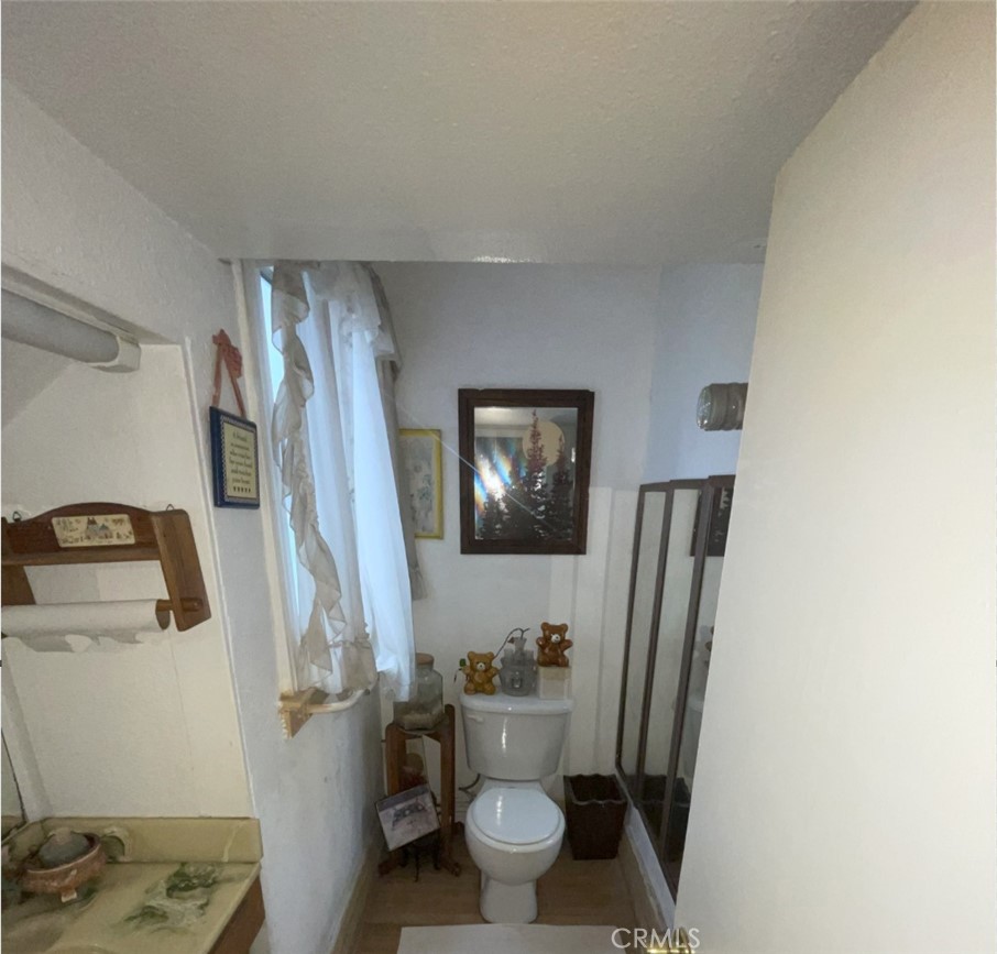 1143 E Salt Lake Street