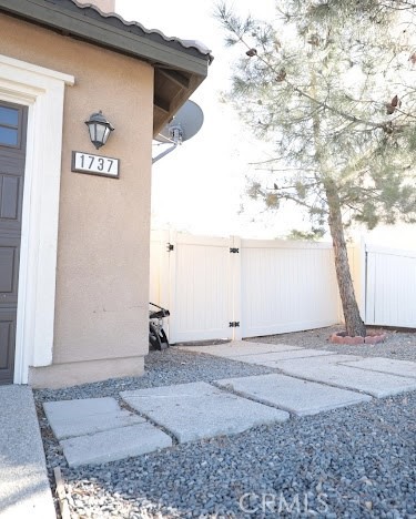 1737 Wheelbarrow Way