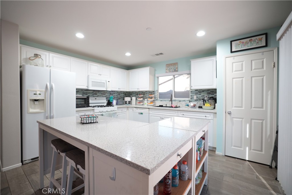 1737 Wheelbarrow Way
