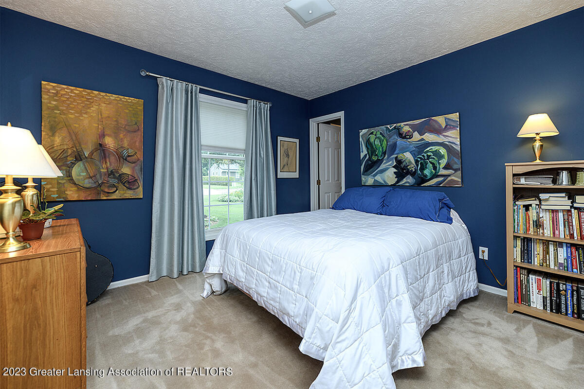 1908 Maple Shade Drive