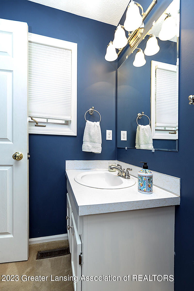 1908 Maple Shade Drive