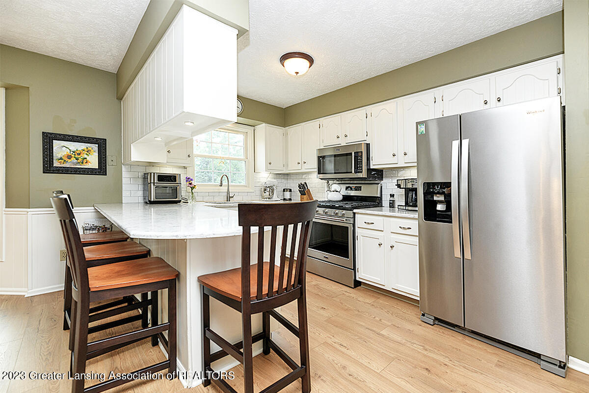 1908 Maple Shade Drive