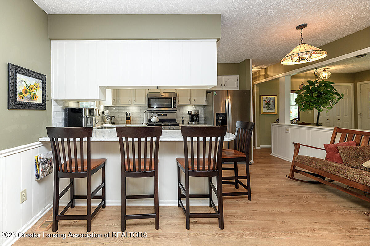 1908 Maple Shade Drive