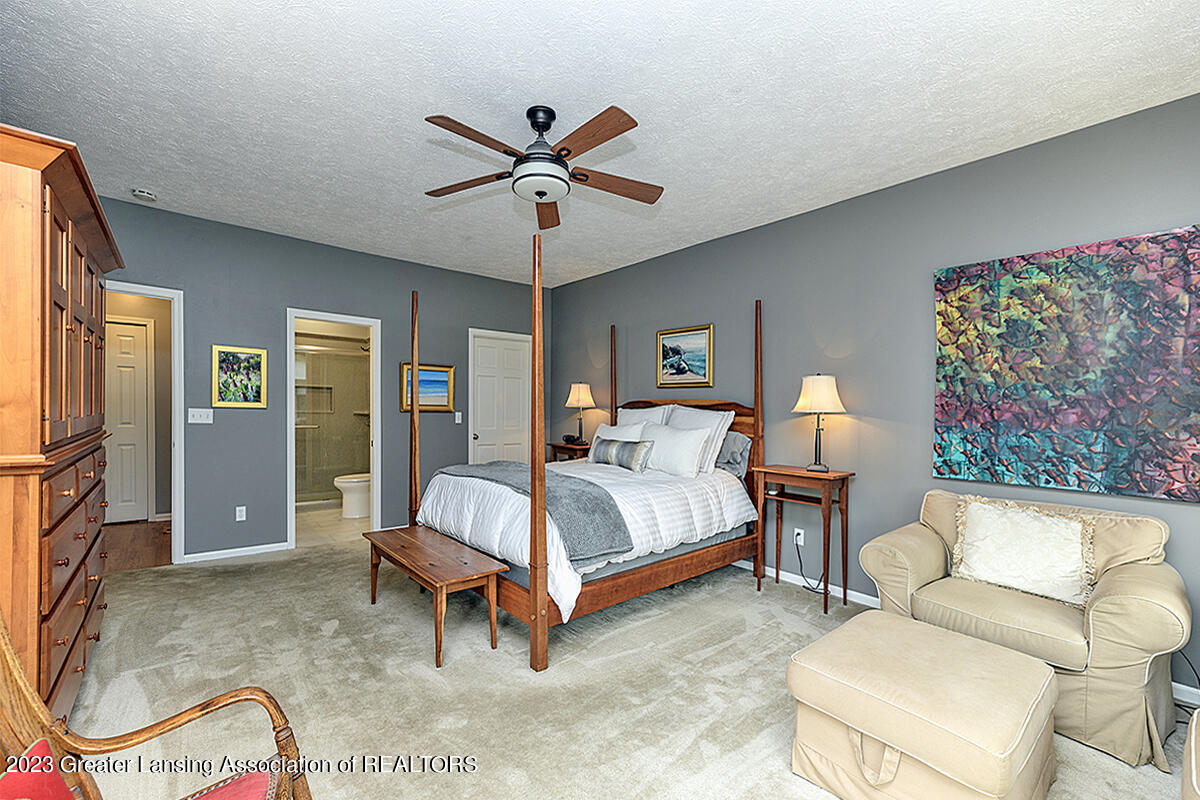 1908 Maple Shade Drive