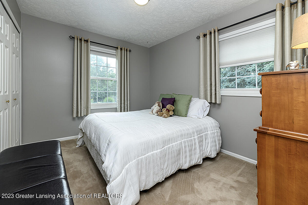 1908 Maple Shade Drive