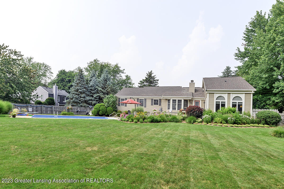 1908 Maple Shade Drive