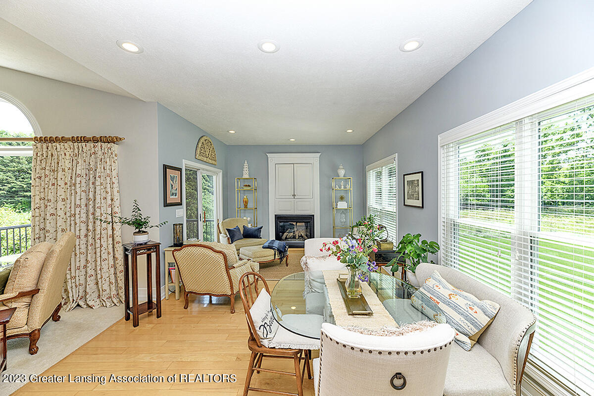 5154 Sapphire Circle