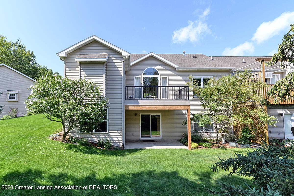 5154 Sapphire Circle