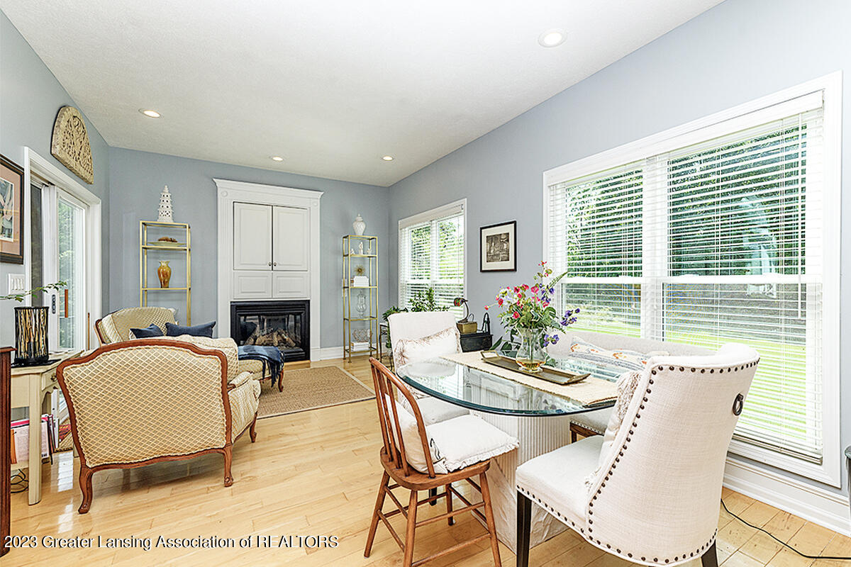 5154 Sapphire Circle