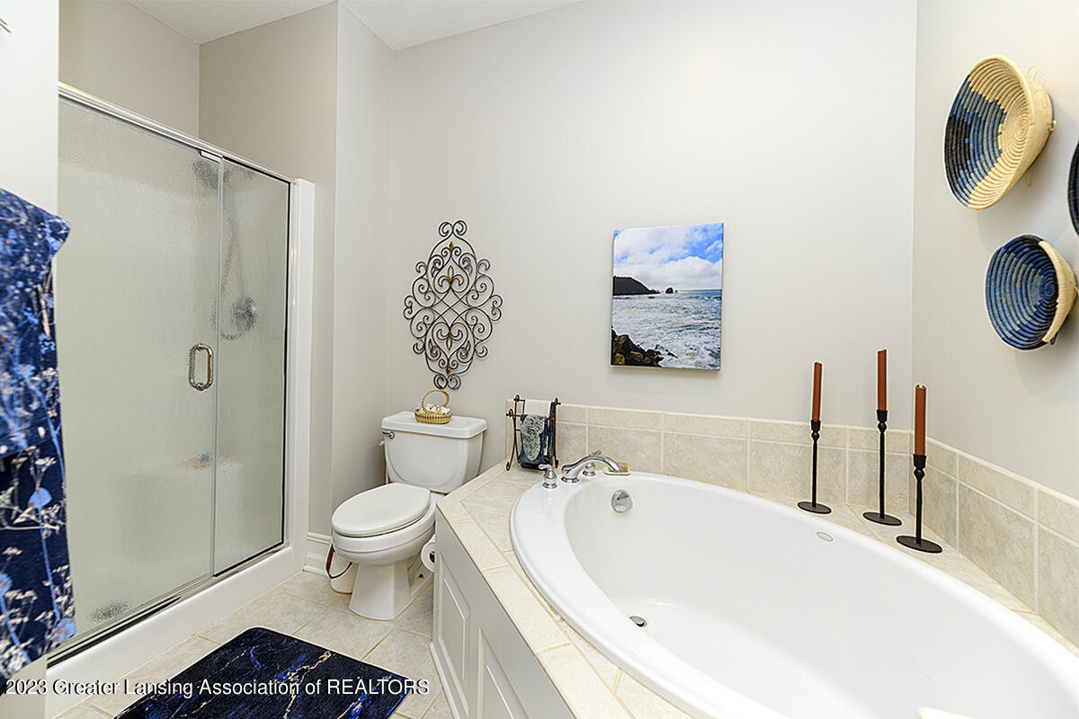 5154 Sapphire Circle