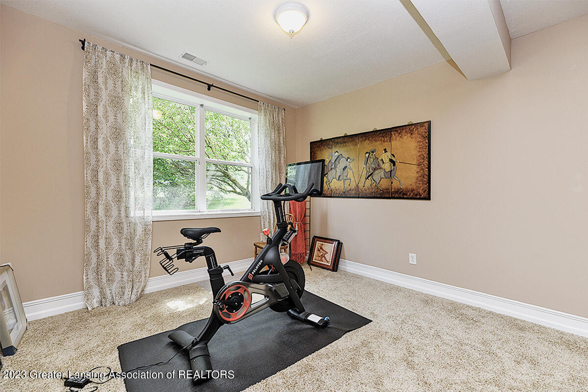 5154 Sapphire Circle