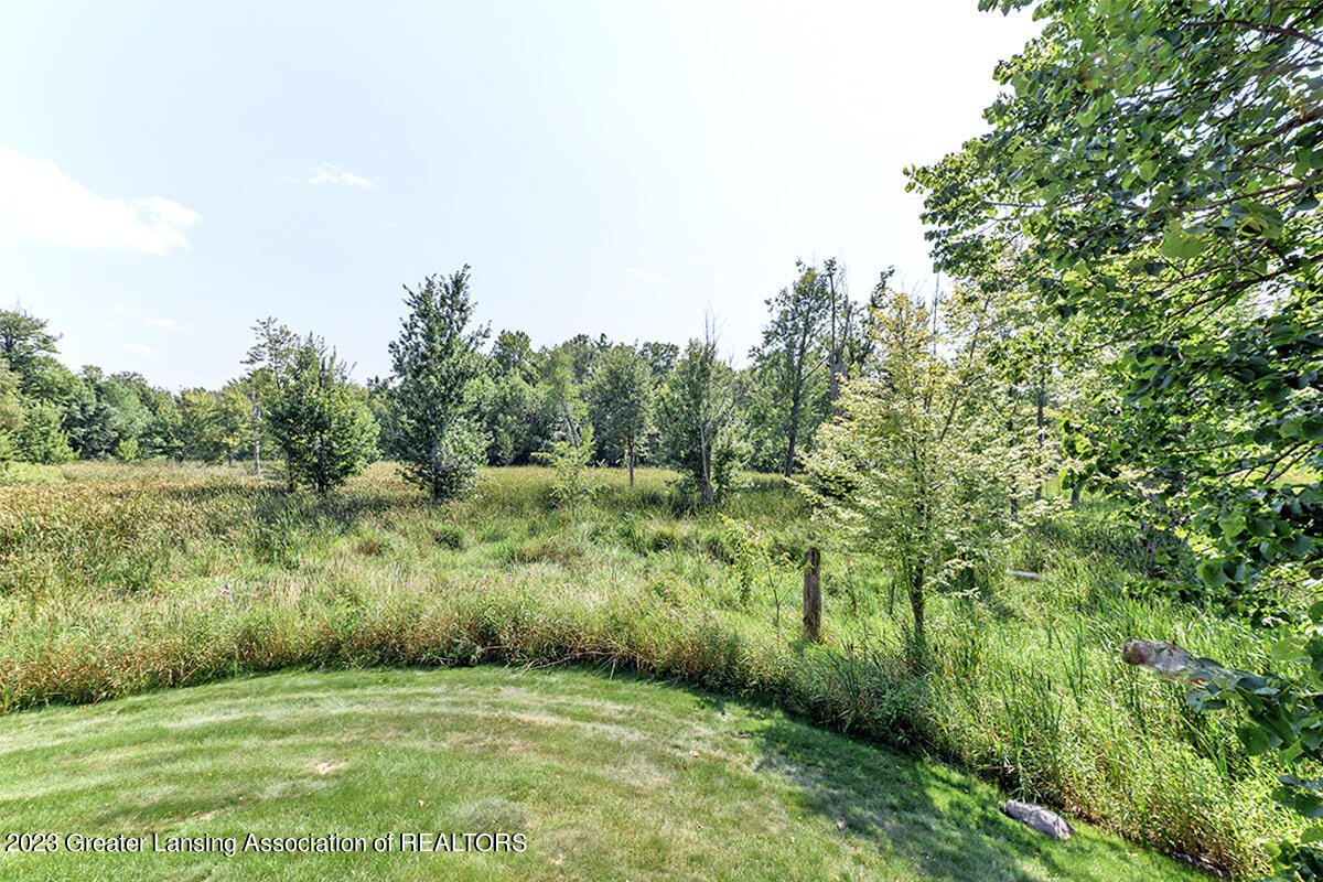 1140 W Maide Marians Court