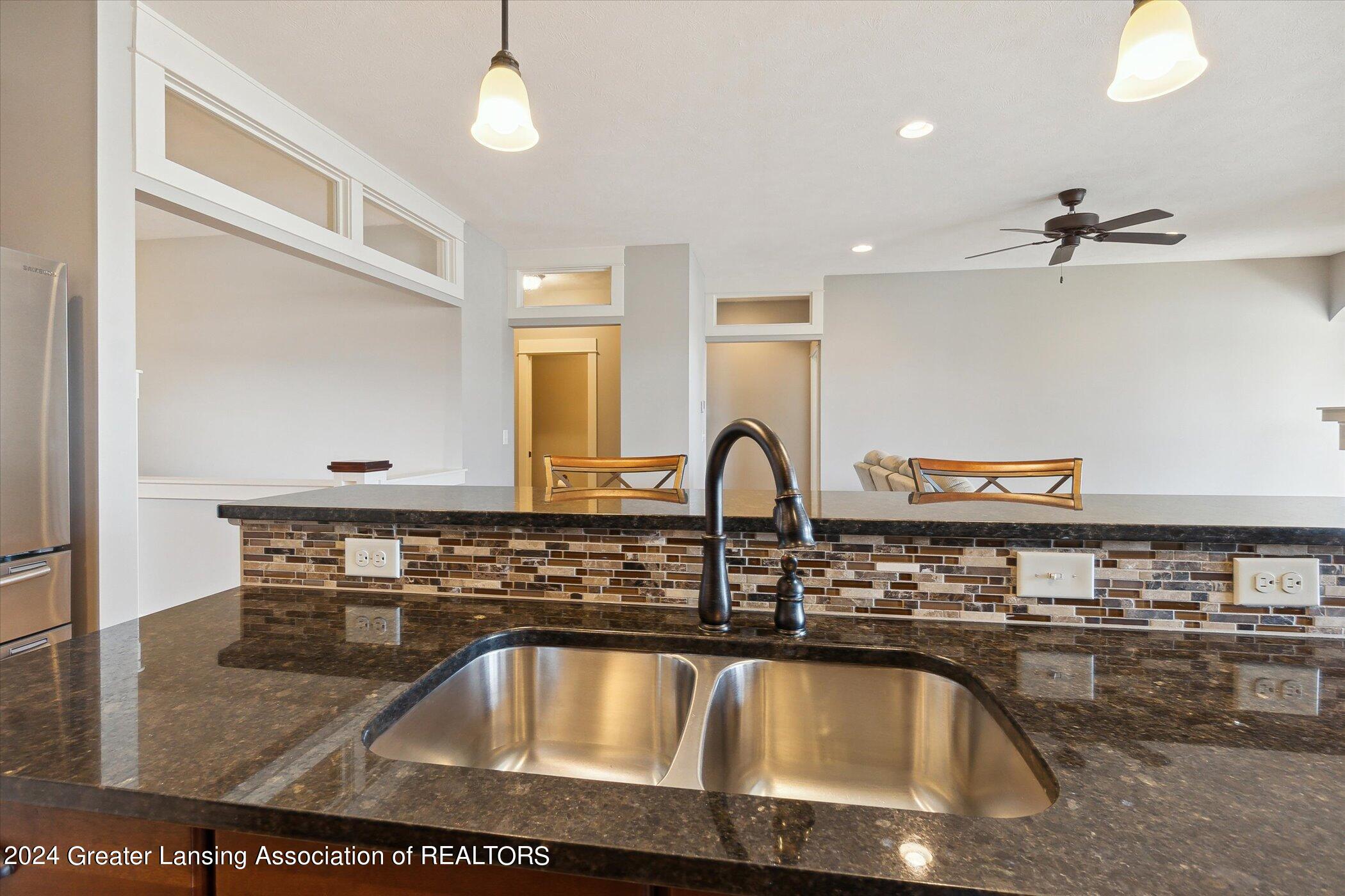 7537 Roxborough Lane, 30