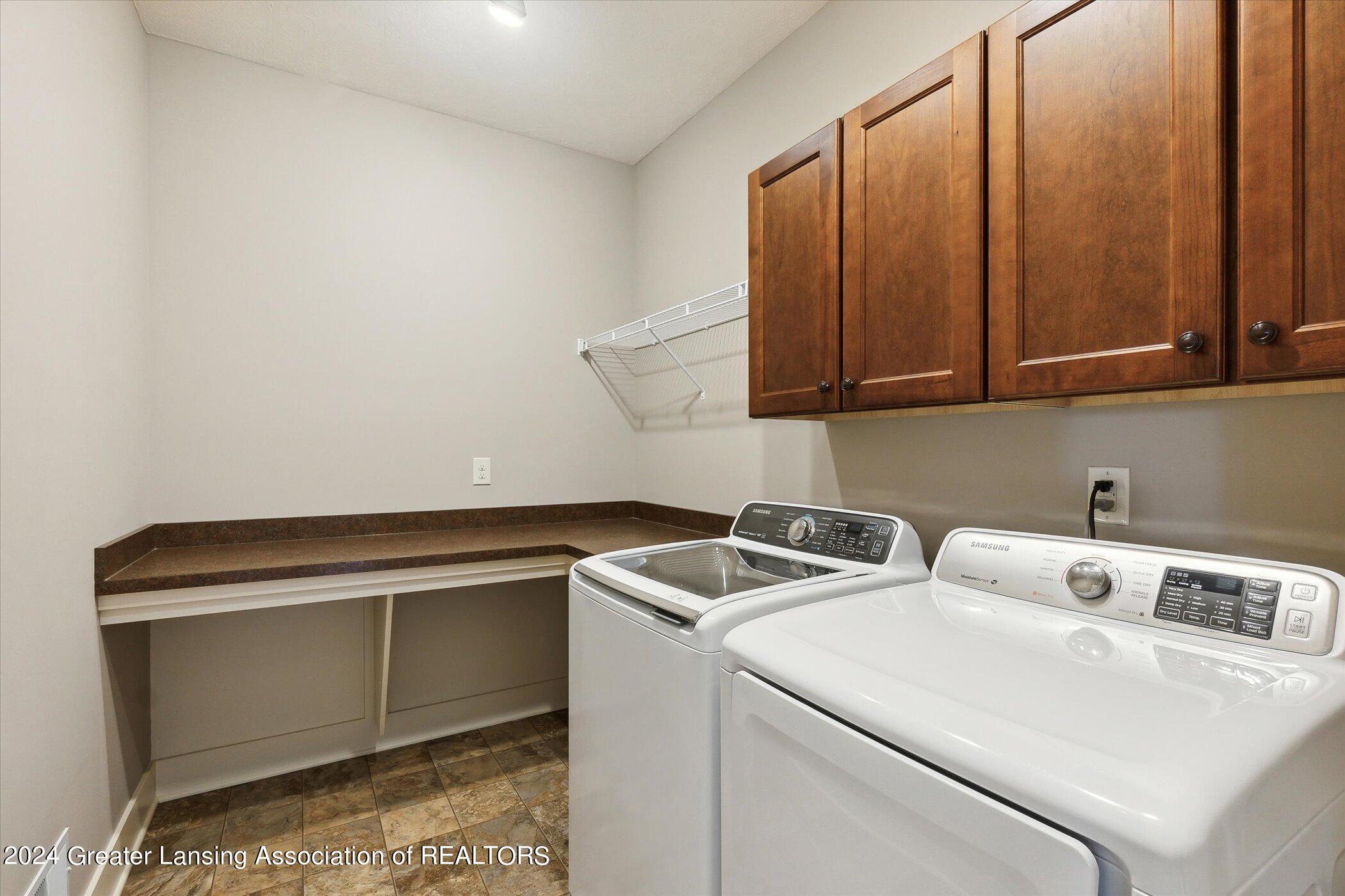 7537 Roxborough Lane, 30