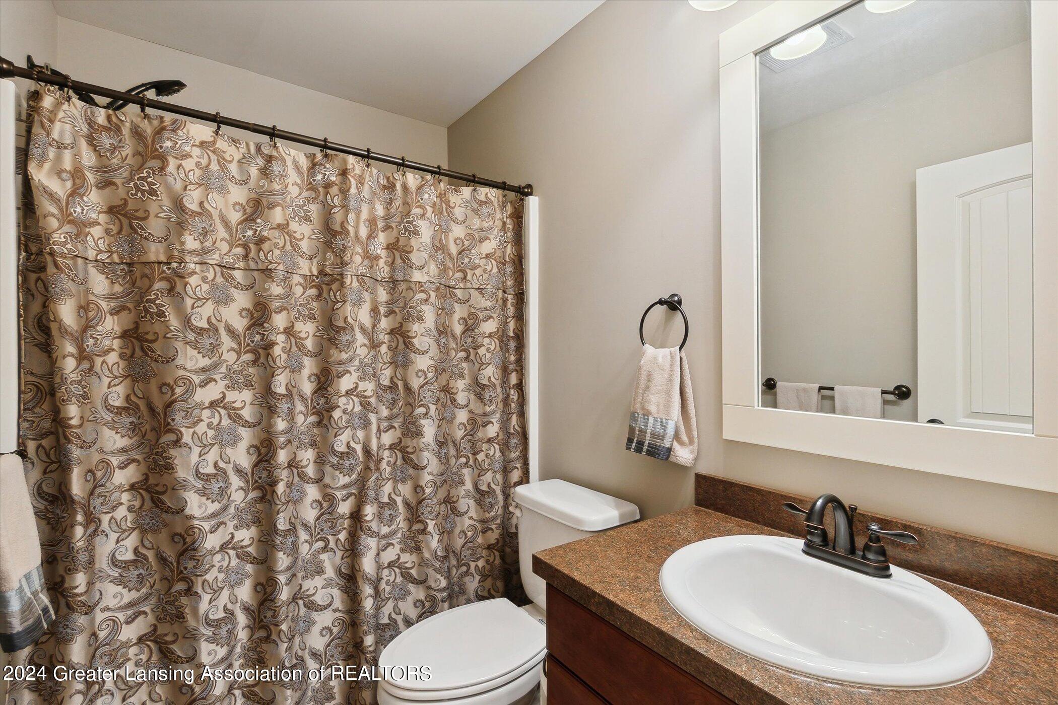 7537 Roxborough Lane, 30