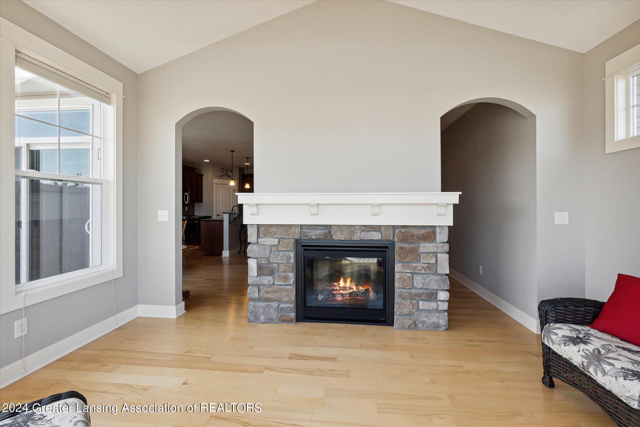 7537 Roxborough Lane, 30