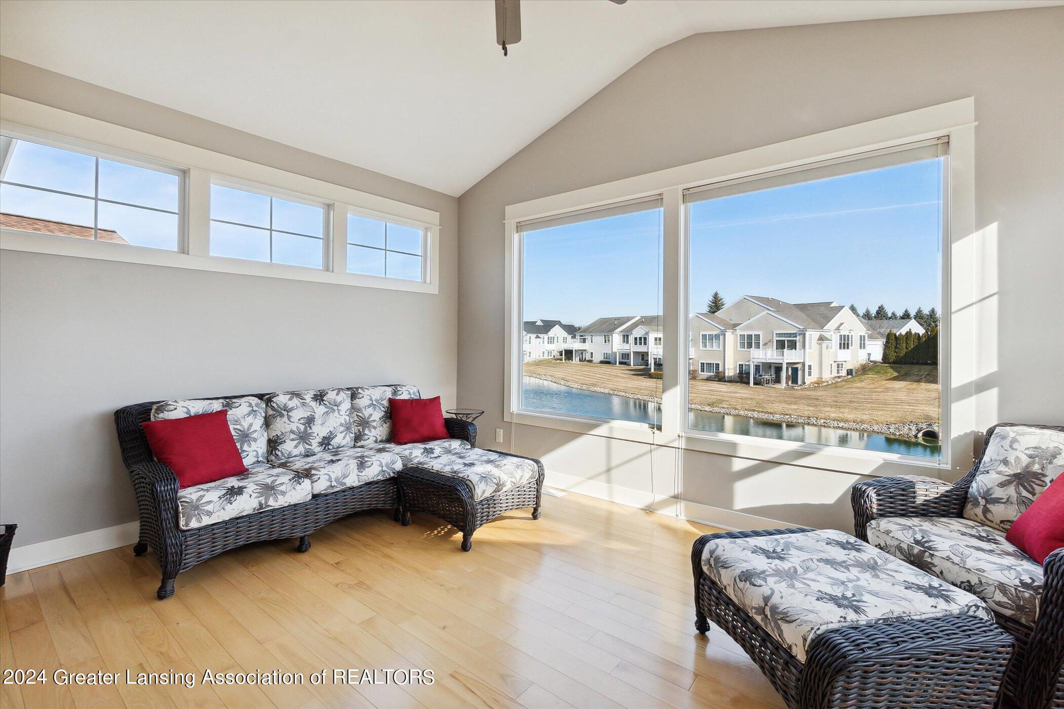 7537 Roxborough Lane, 30