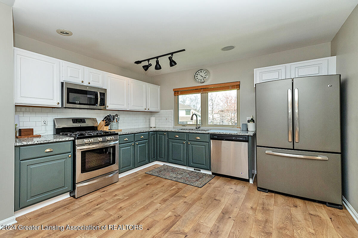 16790 Cedarbrook Drive