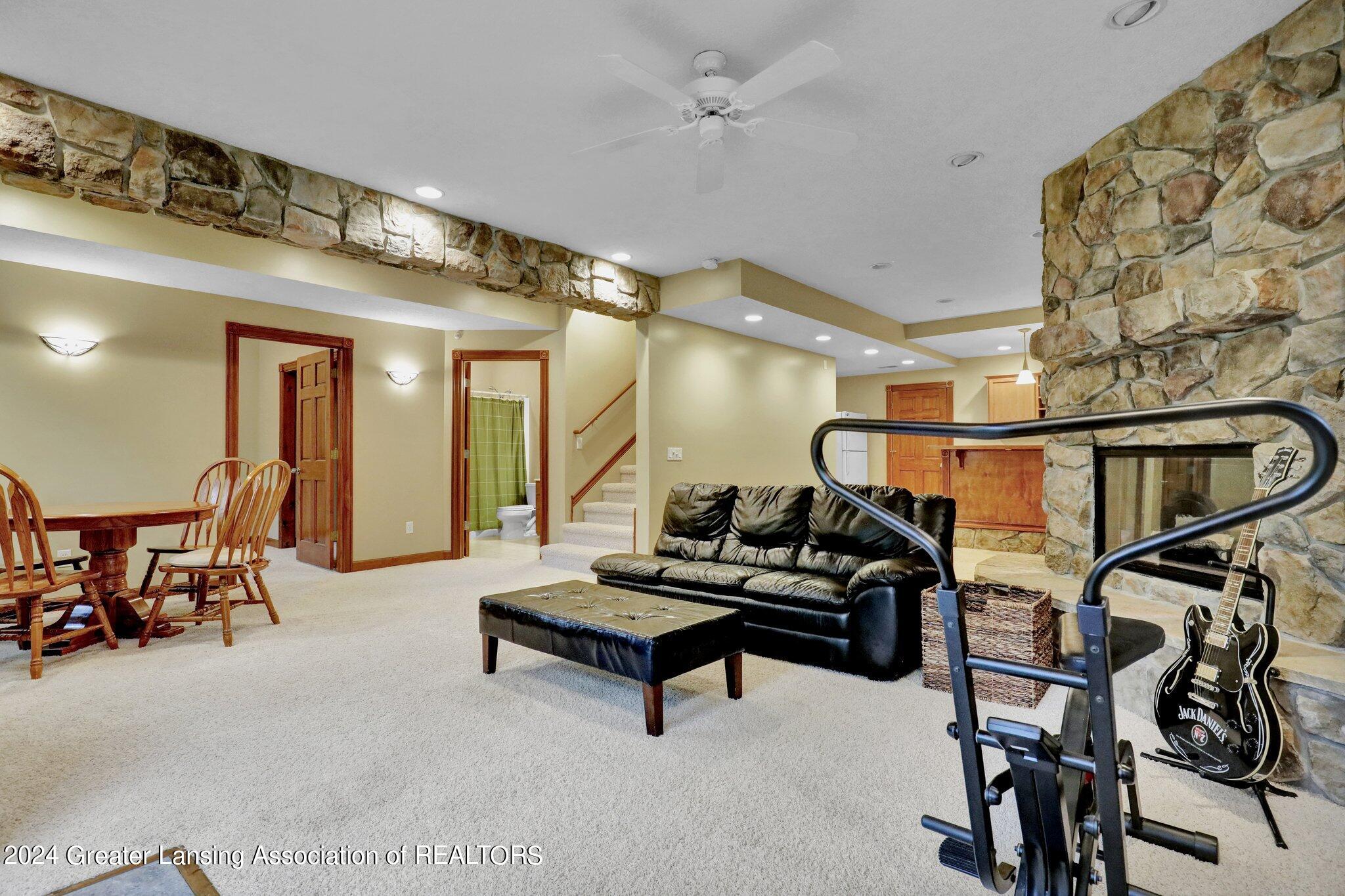 6591 Brassie Shot Road