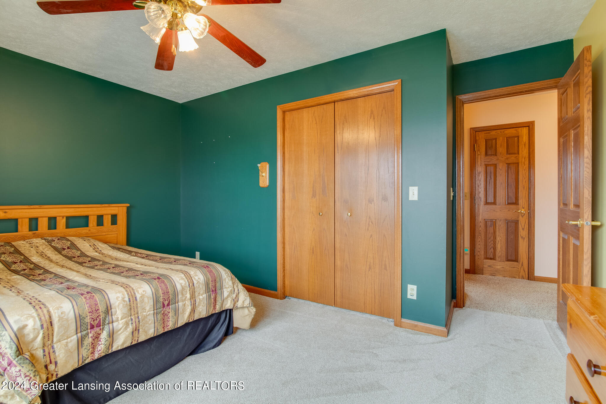 1697 E Sherwood Road