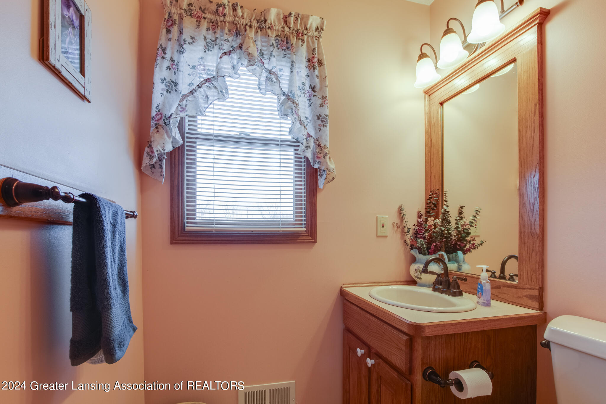 1697 E Sherwood Road