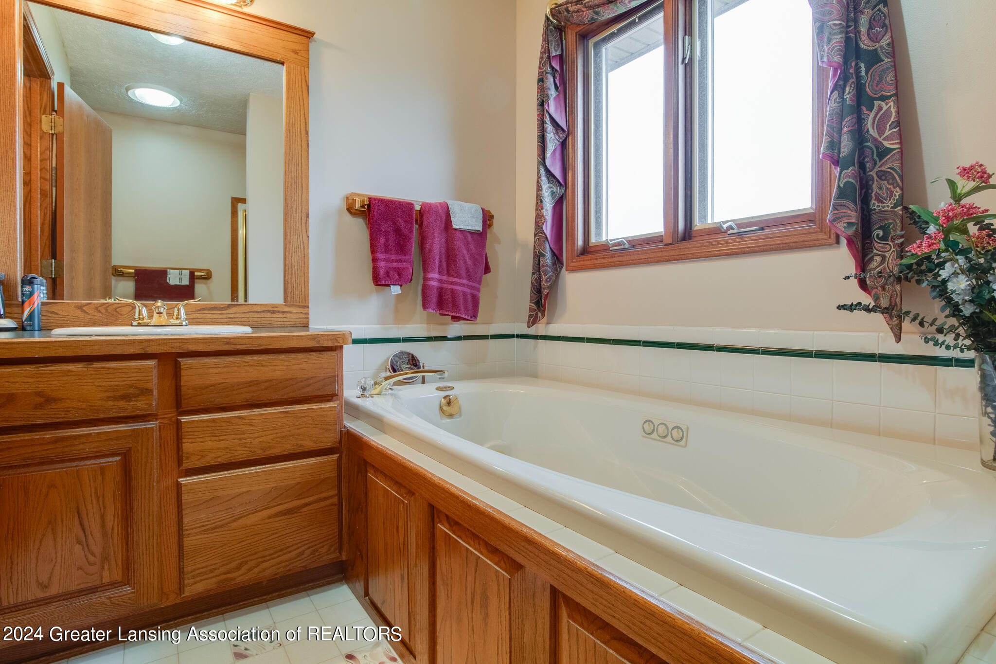 1697 E Sherwood Road