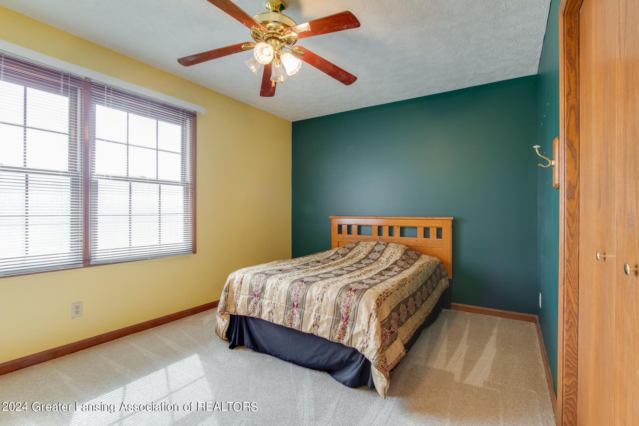 1697 E Sherwood Road