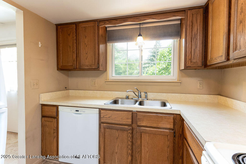 541 Red Cedar Boulevard