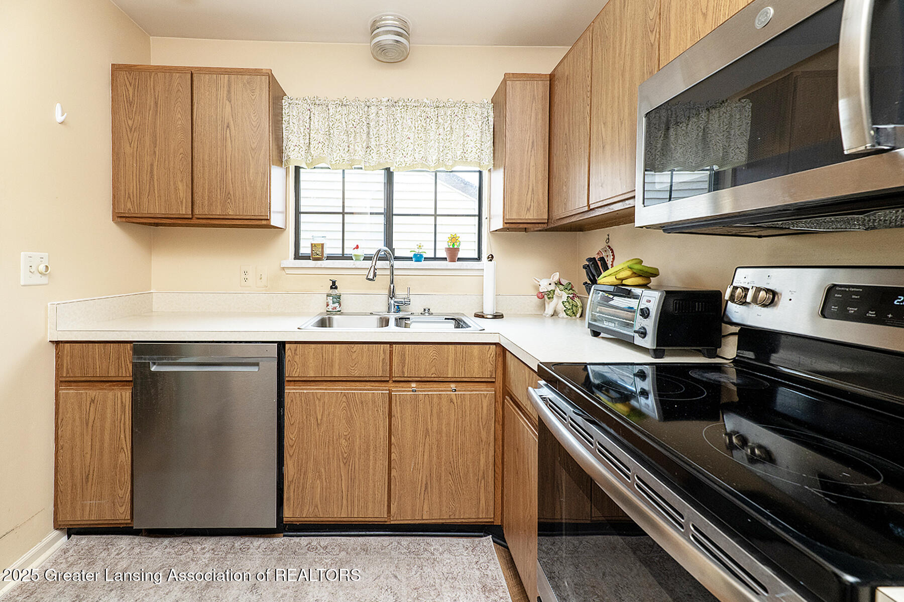 526 Red Cedar Boulevard