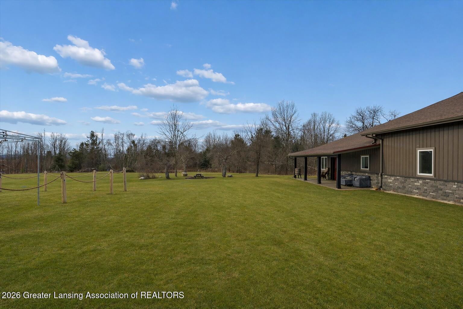 8370 Lakeview Road