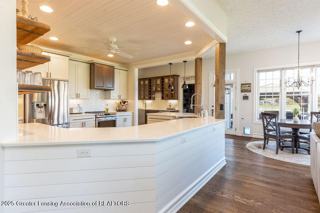 3811 Meridian Road