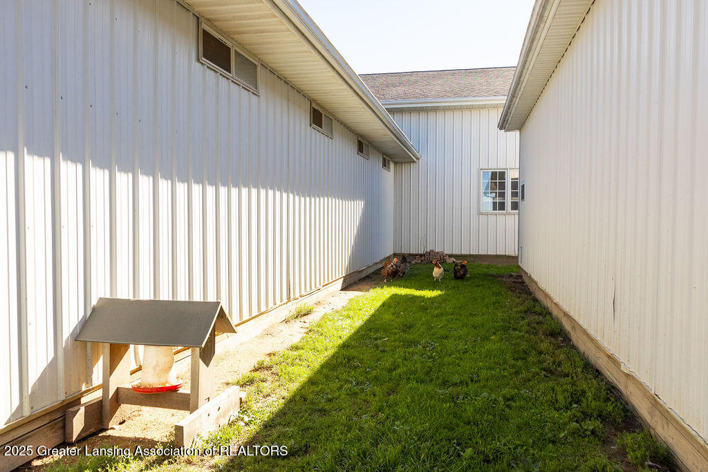 3811 Meridian Road