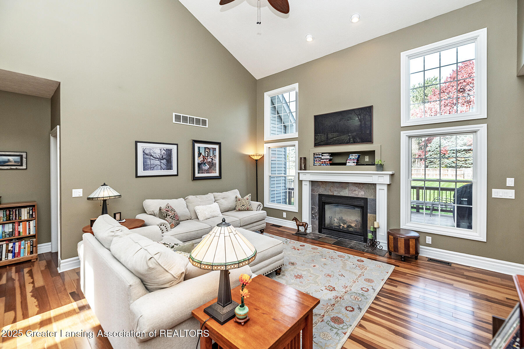1235 Joann Lane