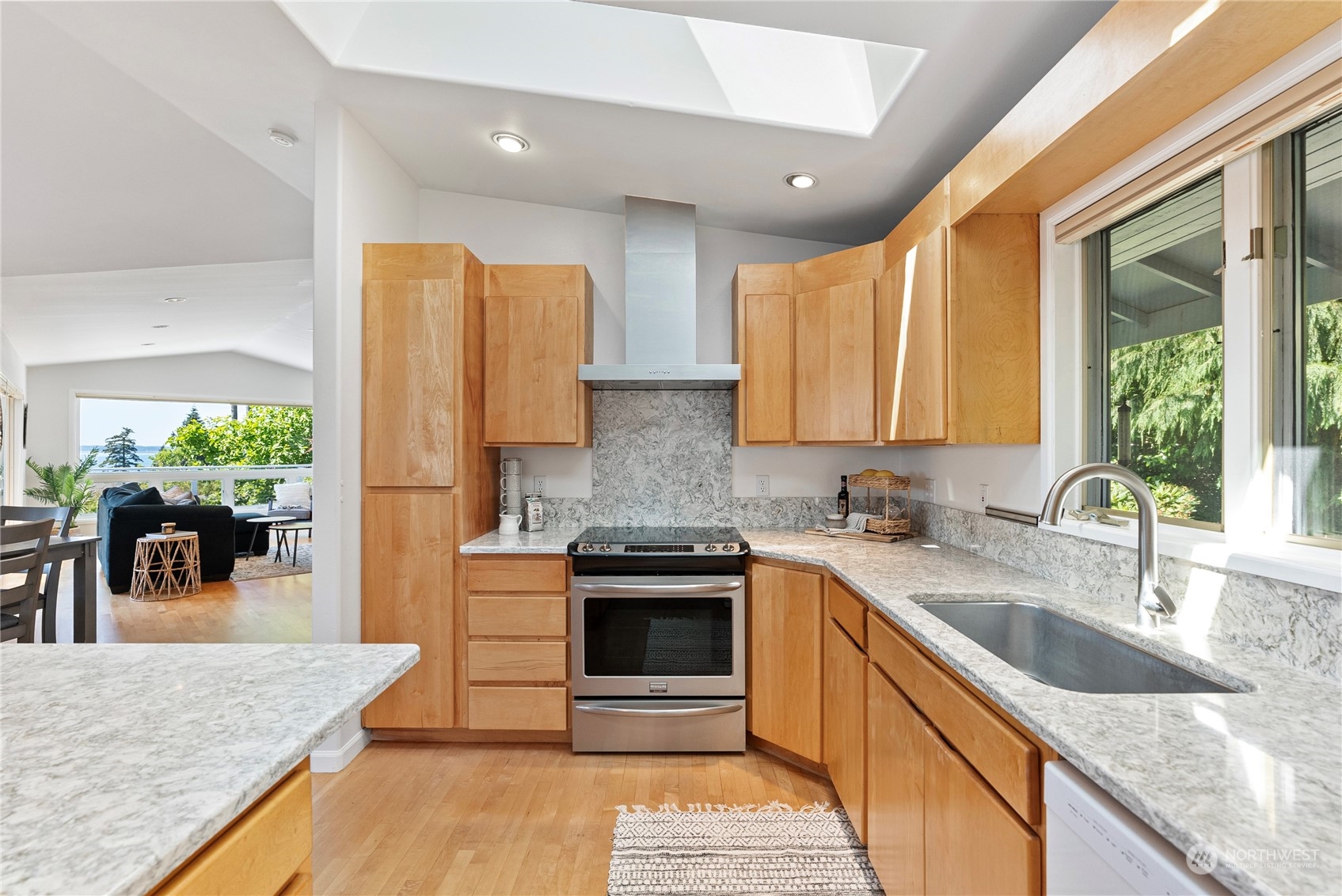 10320 123rd Street NW