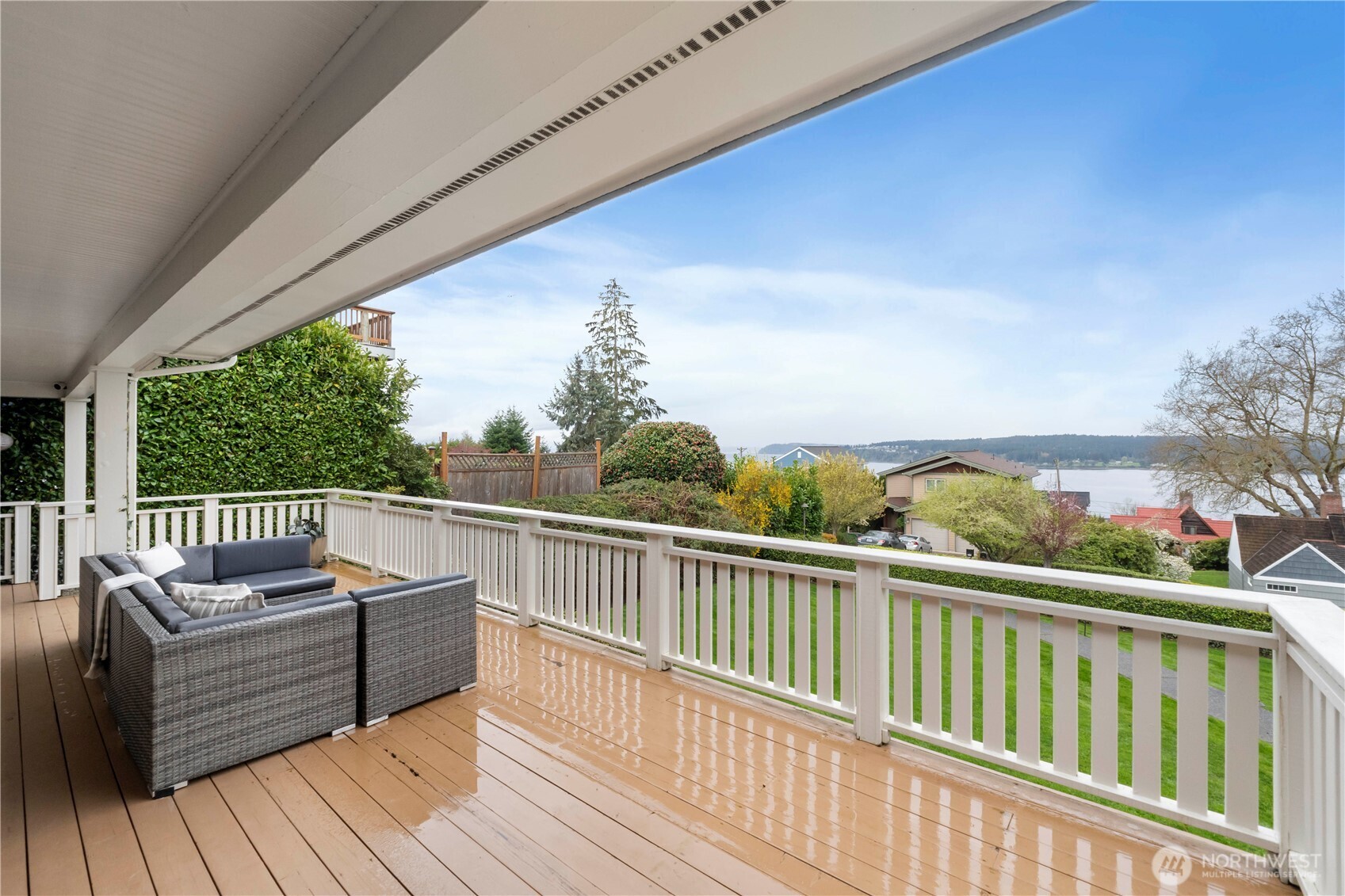 3109 Tahoma Place W