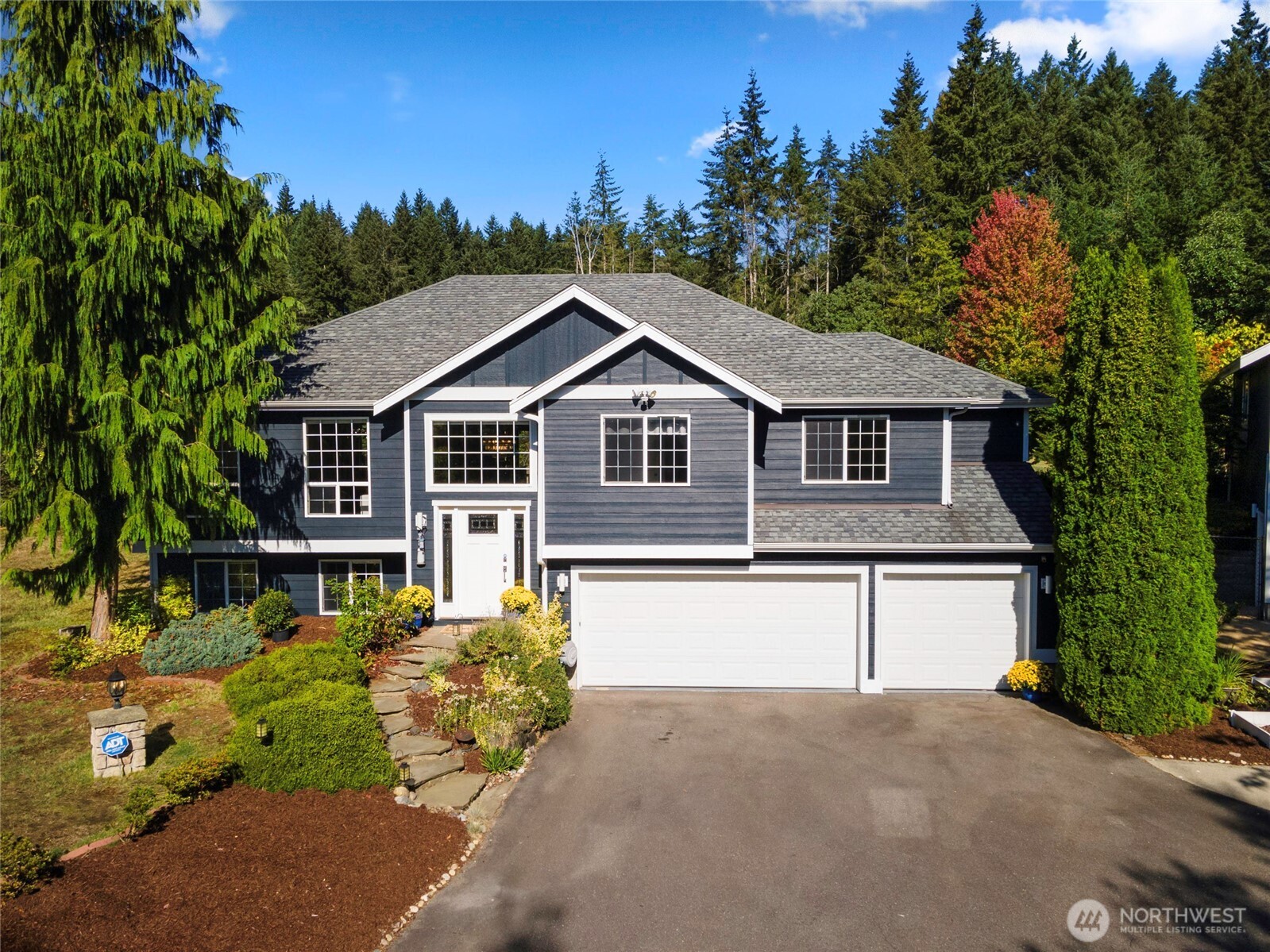 557 SE Spruce Road