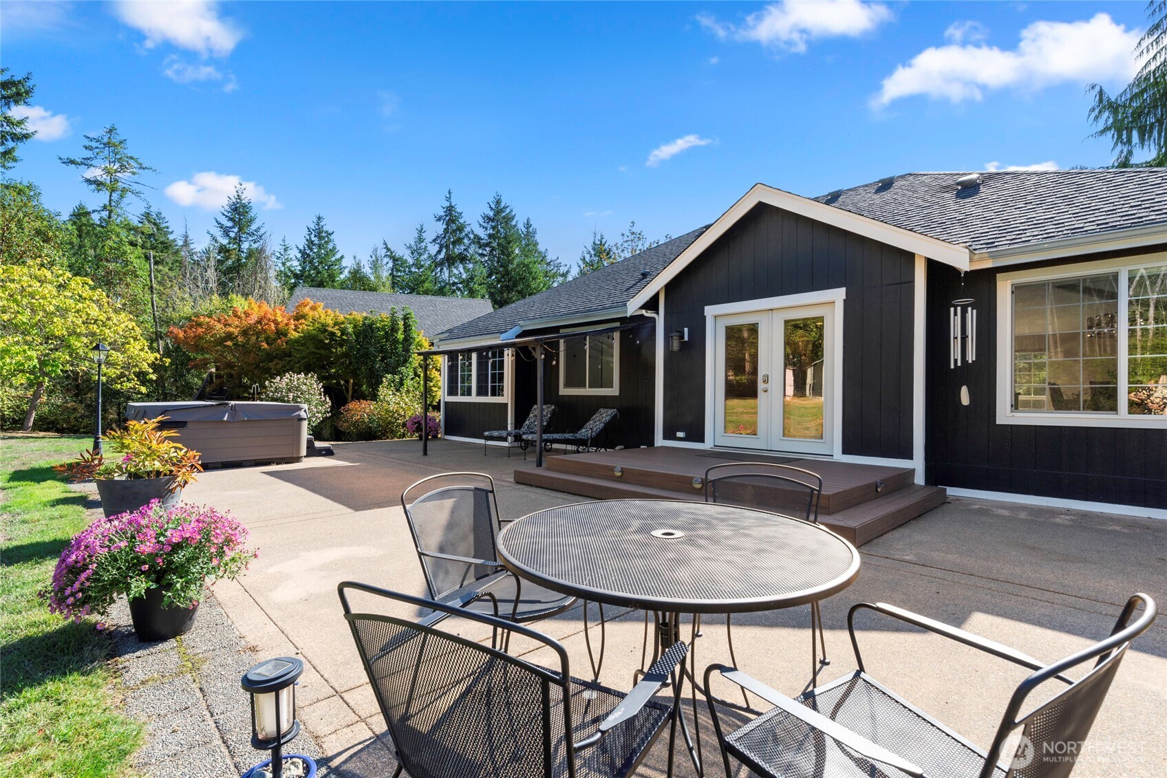 557 SE Spruce Road