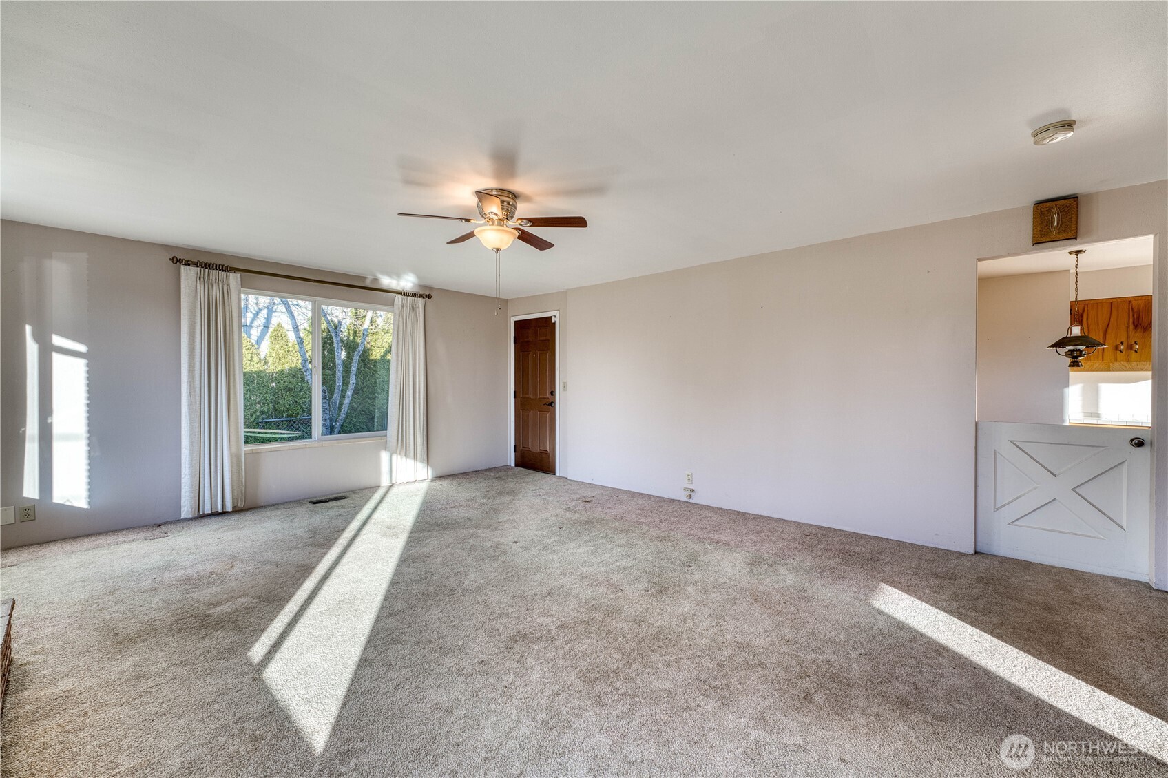 6126 S Thompson Avenue