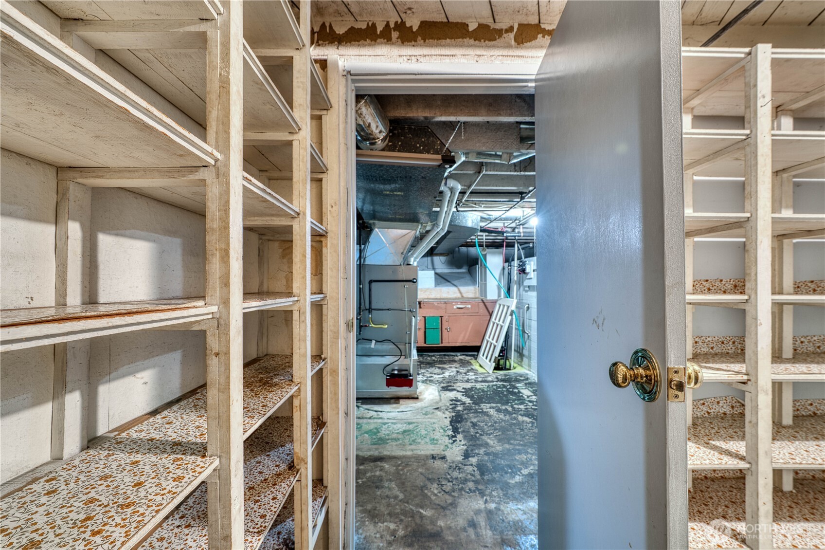 6126 S Thompson Avenue