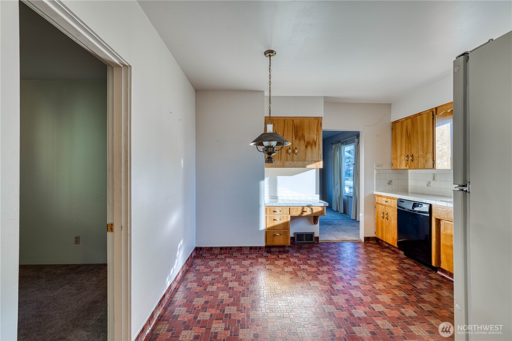 6126 S Thompson Avenue