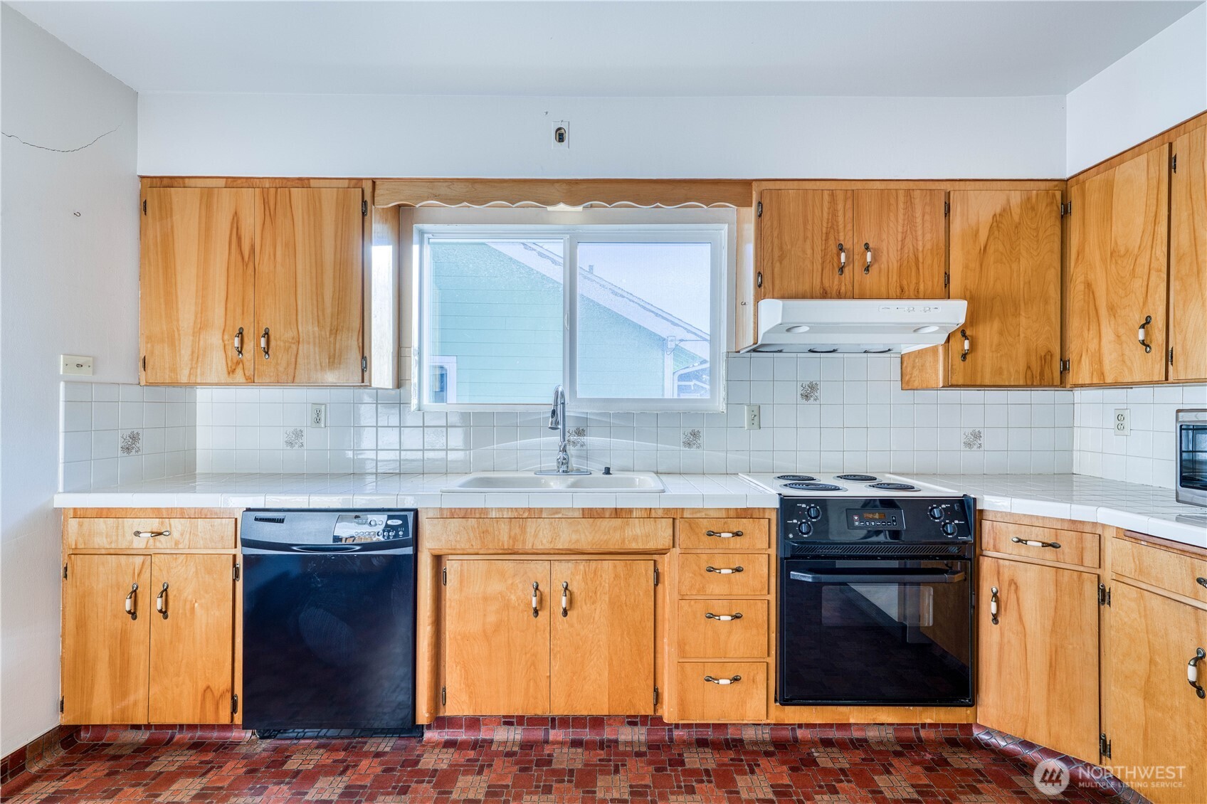 6126 S Thompson Avenue