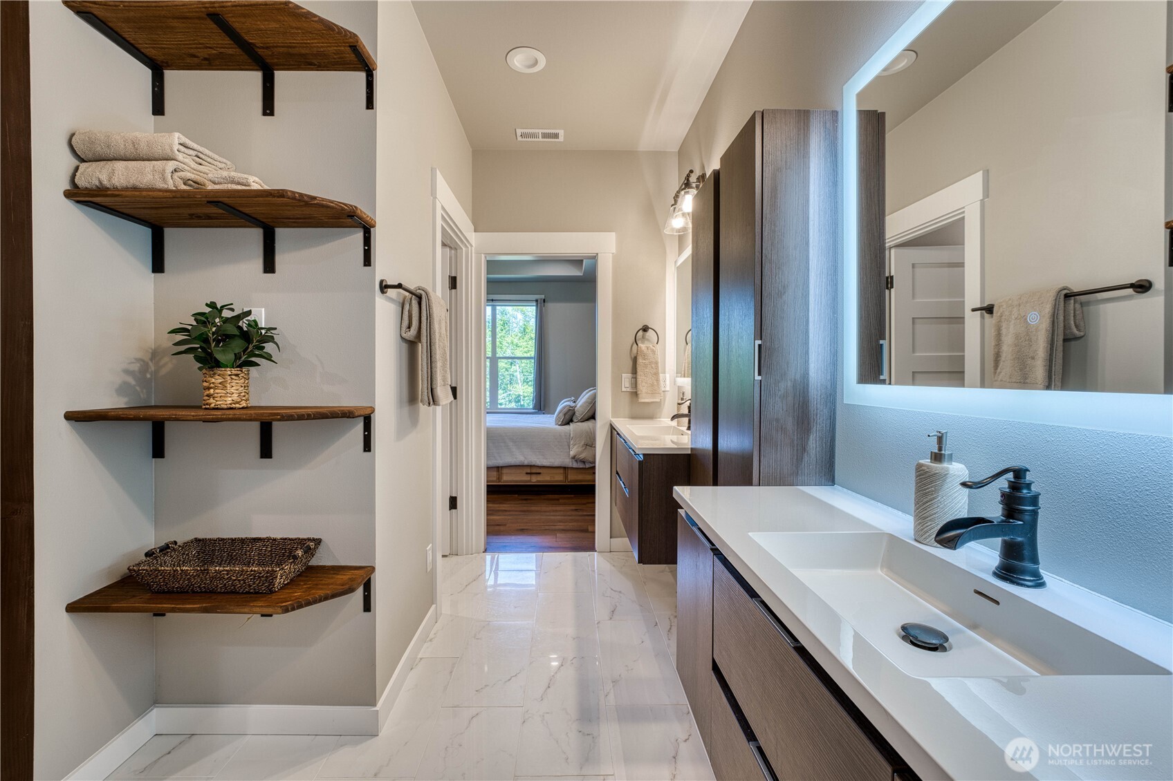 4402 Lone Bear Lane SW