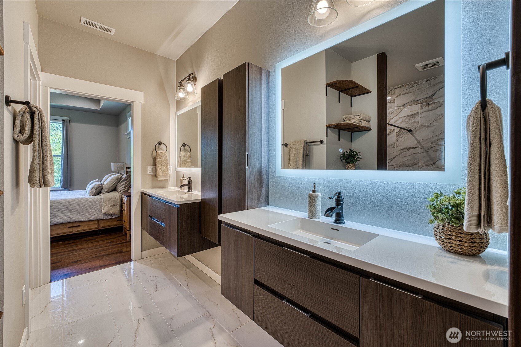 4402 Lone Bear Lane SW