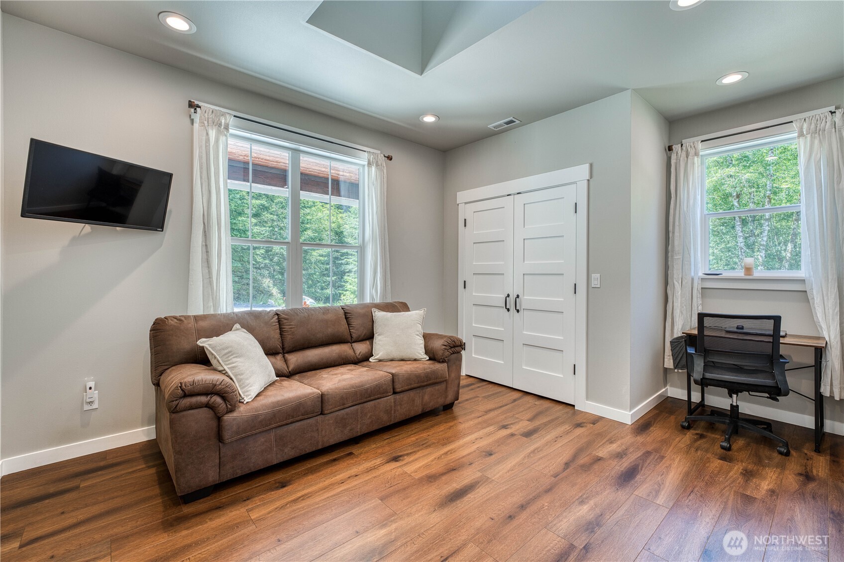 4402 Lone Bear Lane SW