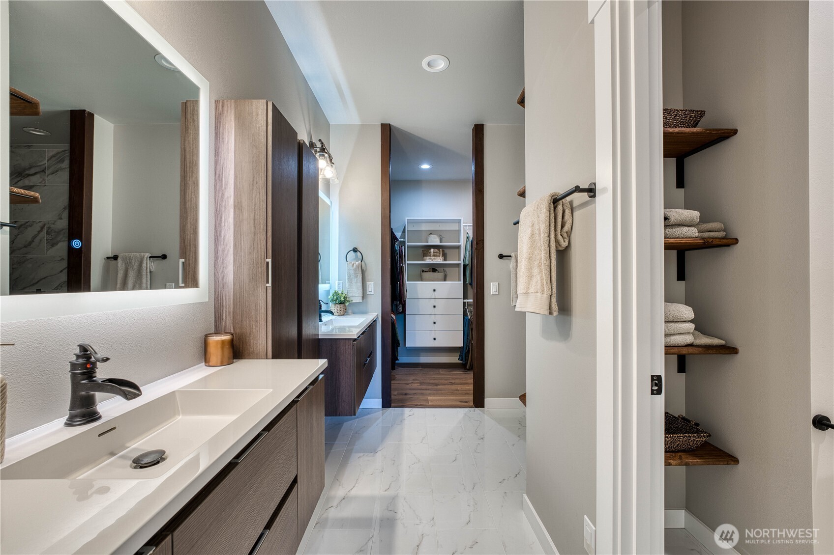 4402 Lone Bear Lane SW